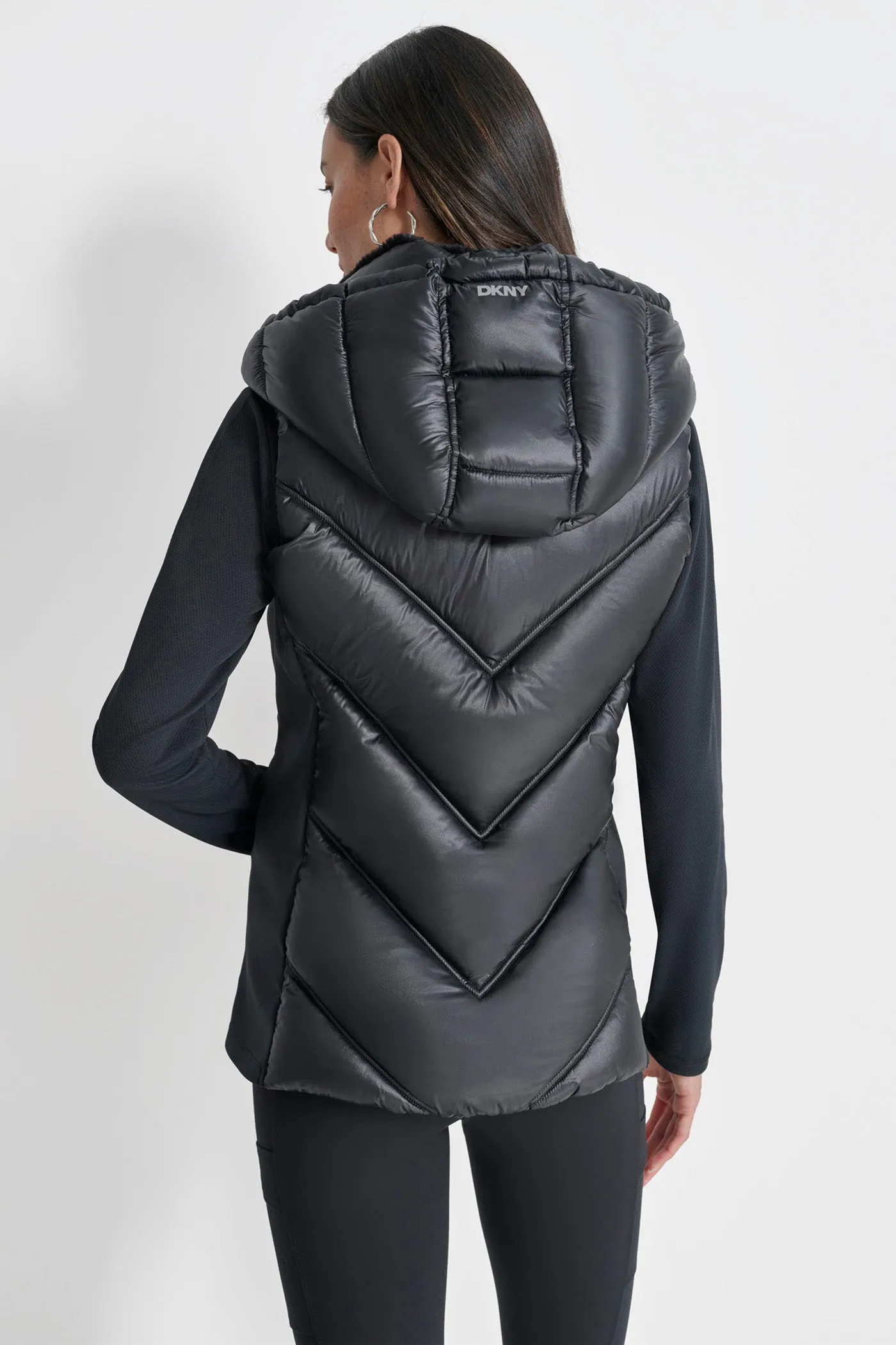 HOODED PUFFER VEST