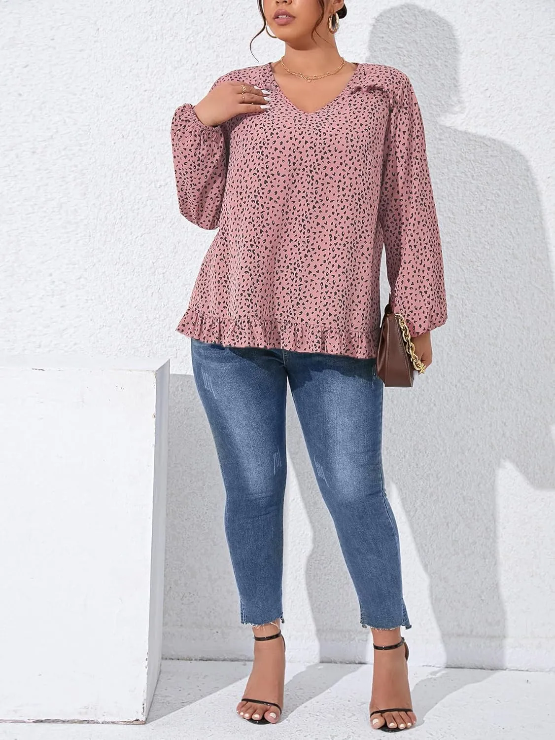 SOLY HUX Women's Plus Size Allover Print V Neck Bishop Long Sleeve Ruffle Hem Blouse Tops